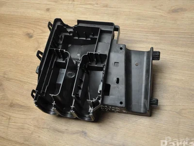 Opel 13379209 ASTRA K 2017 Caja de fusibles - Imagen 1