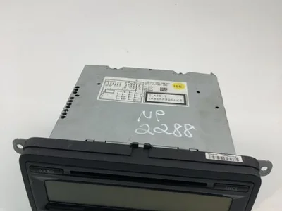 Volkswagen 1K0035186AA GOLF V (1K1) 2008 Radio / lecteur CD - Image 1