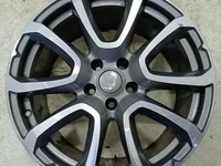 Maserati 670044699 LEVANTE 2017 Alufelgen R19 ET44 EJ 8.5 5x114.3