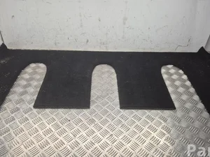 Tesla 1056073-00-G / 105607300G MODEL X 2016 Inne części wnętrza