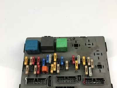 Peugeot 806 (221) 2000 Boîte à fusibles - Image 1