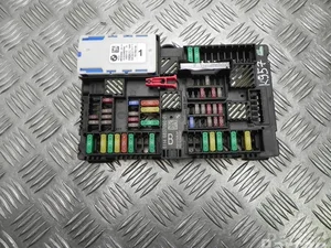 BMW 6837092 5 (G30) 2018 Boîte à fusibles