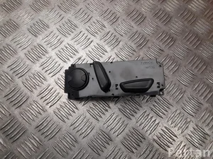 Ford USA LB5T-14A701-BA / LB5T14A701BA Mustang Mach-E 2022 Interruptor de ajuste del asiento Right Front