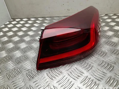 Kia 92402J7350 XCeed (CD) 2021 Feu arrière - Image 1