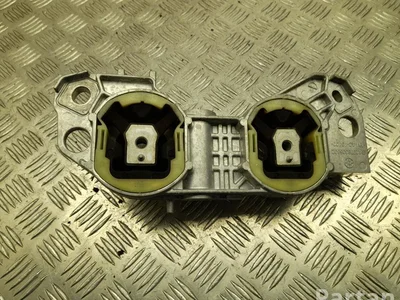 Mercedes-Benz A 297 830 68 02 / A2978306802 EQE V295 2022 Support moteur - Image 1