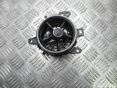 Toyota 055686-2100 / 0556862100 COROLLA Saloon (_E18_, ZRE17_) 2018 Évent - Image 1