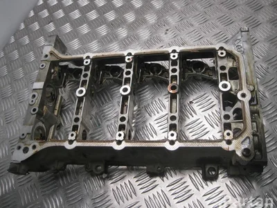 Toyota 1118270026 AVENSIS Estate (_T27_) 2012 Carter d'huile - Image 1