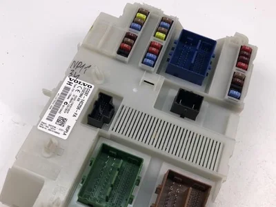 Volvo 31327994AA V70 III (BW) 2011 Fuse Box - Image 1