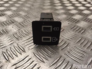 Opel 9848394780, 9831350680 Grandland 2025 Urządzenie wejściowe USB