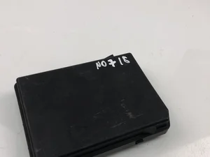 Renault 284B67877R CAPTUR (J5_) 2022 Caja de fusibles