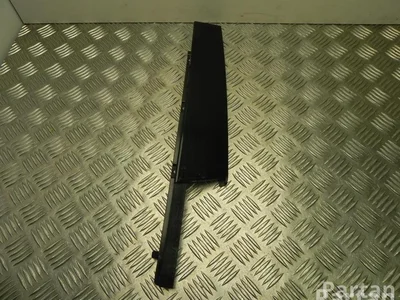 Audi 81A 837 901 / 81A837901 Q2 (GA) 2018 B-support externe - Image 1