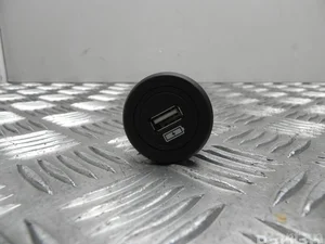 Jaguar XBGT3, J9D3-19010-AB / XBGT3, J9D319010AB I-PACE 2018 Périphérique d'entrée