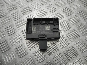 Audi 8W0 959 392 H / 8W0959392H A5 Sportback (F5A) 2018 Unité de commande pour porte Right Rear Left Rear Left Front Right Front