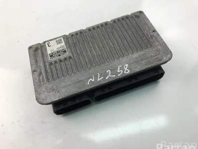 Toyota 89661-0DF30 / 896610DF30 YARIS (_P13_) 2013 Unité de contrôle moteur - Image 1