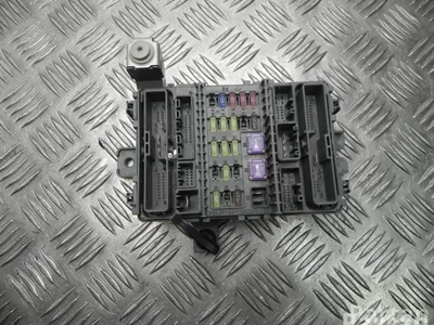 Honda 1000617 ACCORD VIII (CU) 2010 Boîte à fusibles - Image 1