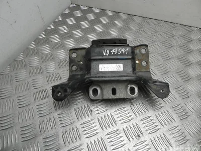 Volkswagen 5Q0 199 555 Q / 5Q0199555Q GOLF VII (5G1, BQ1, BE1, BE2) 2014 Support moteur - Image 1