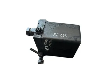 Mercedes-Benz Trucks A9605530001 ACTROS MP4 / MP5 2019 Cab tilting pump - Image 1