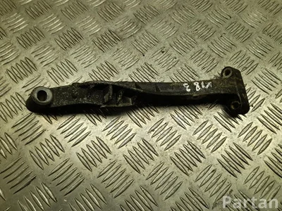 Audi 06R129723A Q5 GUB 2025 Скоба - Изображение 1