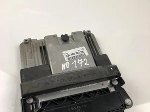 Audi 03L906022RK; 0281016146 / 03L906022RK, 0281016146 A4 (8W2, B9) 2018 Unidad de control del motor