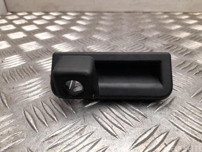 Volkswagen 5E3827566A Golf VIII Variant CG5 2021 Poignée pour coffre à bagages - Image 1