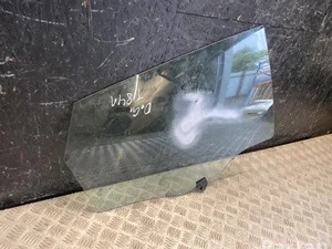 Hyundai Kona II 2024 Vitre de porte Right Rear