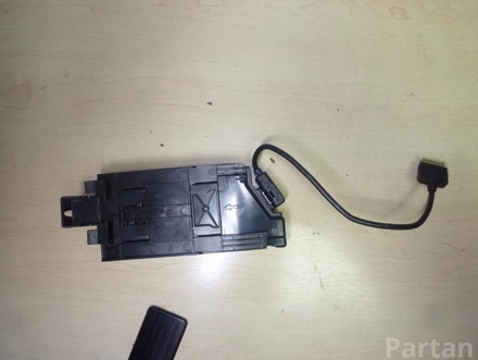 VOLKSWAGEN 5N0 035 342 F / 5N0035342F JETTA IV (162, 163) 2013 Multimedia interface box with control unit