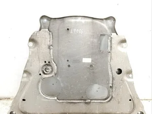 BMW 6878069, 6878069-03 / 6878069, 687806903 X5 (G05) 2020 Under cover