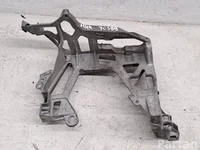 Mercedes-Benz A2056221700 C-CLASS (W205) 2015 Radiatoriaus montavimo dalys