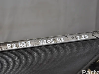 Mercedes-Benz A0995002203 KLASA C (W205) 2018 Chłodnica - Obraz 1