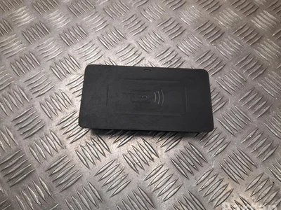 BMW 8 722 754 / 8722754 X5 (G05) 2018 Bouton de chargement sans fil - Image 1