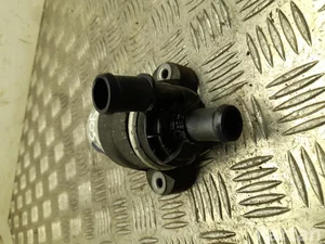 Audi 05L 965 567 A / 05L965567A A4 Avant (8W5, B9) 2021 Дополнительный насос ОЖ