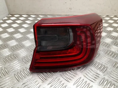 Kia 92402J7050 CEE'D (CD) 2021 Feu arrière - Image 1