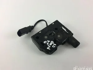 Audi 8D0973822 Q3 (8U) 2016 Verrouillage central
