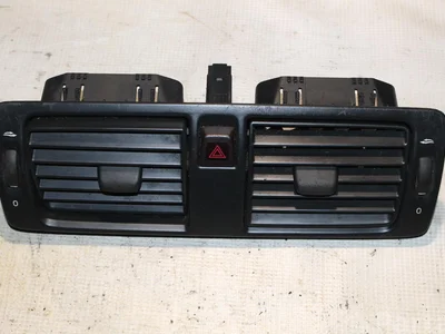 Volvo 8651399 V50 (MW) 2004 Ventilation arrière - Image 1