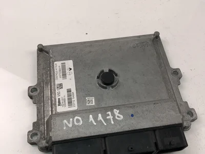 Renault 237109221R; 237105499R / 237109221R, 237105499R CLIO IV (BH_) 2014 Moduł sterujący silnika - Obraz 1