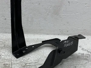 Peugeot 284916R01 e 208 2021 Support