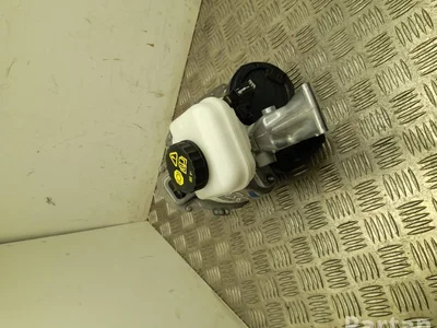 Mercedes-Benz A2959006000 EQE V295 2022 Maître-cylindre de frein - Image 1