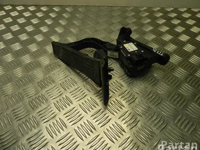 Hyundai 32727-2T900 / 327272T900 i40 CW (VF) 2012 Pédale d'accélérateur - Image 1