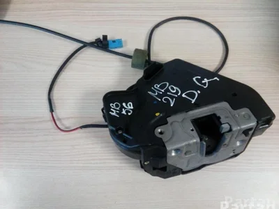 Mercedes-Benz A 219 730 02 35 / A2197300235 CLS (C219) 2007 Serrure de porte - Image 1