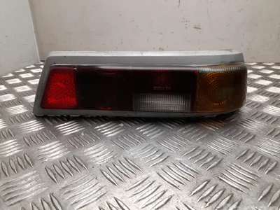 Mercedes-Benz 110 820 02 28 / 1108200228 W110 200D 1965 Feu arrière - Image 1