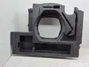 Mazda D10F688MX CX-3 (DK) 2018 Tool box