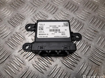 Tesla 1014386-00-A / 101438600A MODEL S 2014 Unidad de control del sistema de estacionamiento - Imagen 1