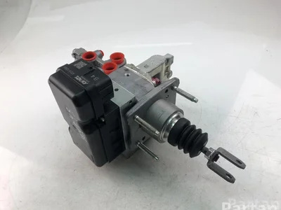 Toyota 47210-12500 / 4721012500 COROLLA Saloon (_E18_, ZRE17_) 2020 Servofrein - Image 1