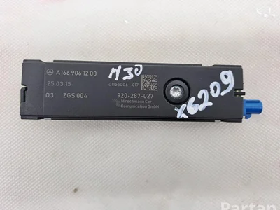 Mercedes-Benz A1669061200 C-CLASS (W205) 2015 Amplificateur d'antenne - Image 1