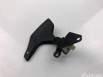 Toyota 189601 VERSO (_R2_) 2011 Przyciski na kierownicy - Obraz 1