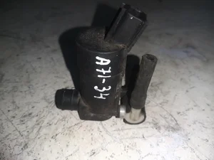 Volvo 1S71-17K624-FE / 1S7117K624FE V50 (MW) 2008 Pompe lave-glace