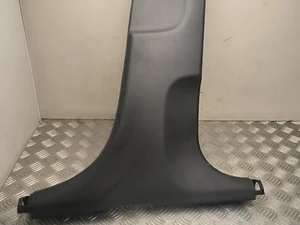 Hyundai 85845BE000 Kona II 2023 Облицовка стойки B снизу правой сторонe