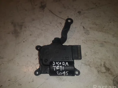 Škoda 1K0.907.511.Q / 1K0907511Q YETI (5L) 2015 Appareil de commande - Image 1