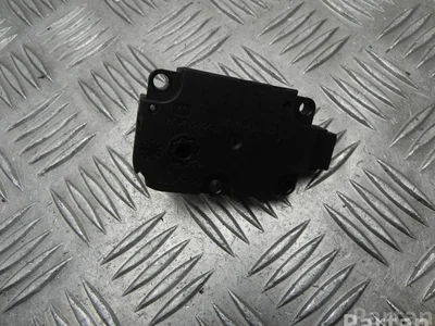 Mercedes-Benz ZBAT0058D01 S-CLASS (W222, V222, X222) 2014 Moteur de réglage pour volet de régulation - Image 1