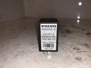 Volvo 30658312 XC90 I 2005 Relais